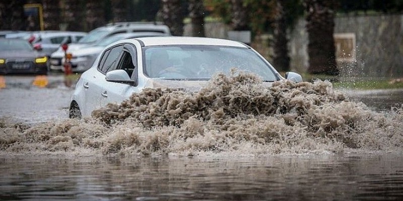 Meteoroloji'den 11 il için kritik uyarı geldi! Sel ve taşkın tehlikesi