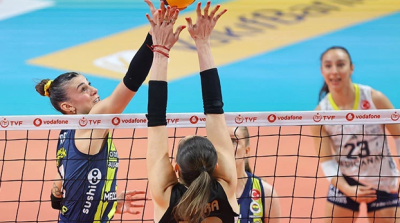 Sultanlar Ligi’nde Kader Anı: VakıfBank Şampiyonluk, Fenerbahçe Hayat Öpücüğü Peşinde